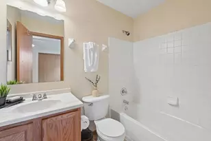 1977 Ashburn Dr, Delaware, OH 43015 - Photo 18