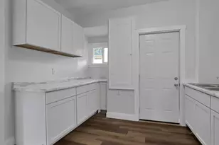 2675 Sullivant Ave, Columbus, OH 43204 - Photo 16