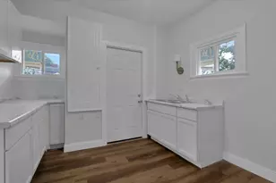 2675 Sullivant Ave, Columbus, OH 43204 - Photo 14