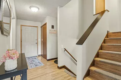 5688 Duquesne Place, Columbus, OH 43235 - Photo 2
