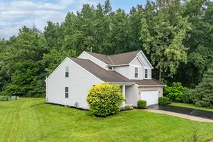 647 Keltonhurst Dr, Pataskala, OH 43062 - Photo 2