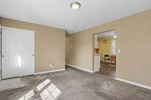 750 Crescent Dr, West Jefferson, OH 43162 - Photo 10