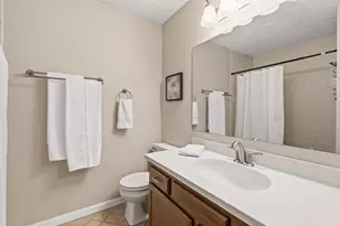 342 Green Meadows Dr W, Powell, OH 43065 - Photo 24