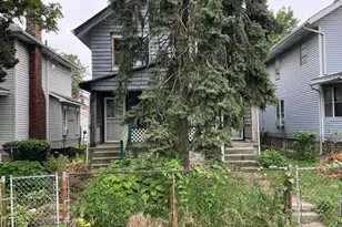 790 E Starr Ave, Columbus, OH 43201 - Photo 2