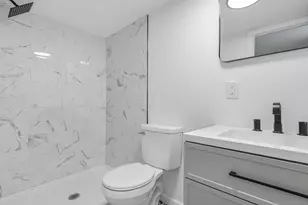 2461 Bremen St, Columbus, OH 43211 - Photo 18