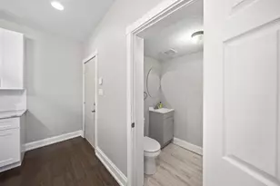 700 S Champion Ave, Columbus, OH 43205 - Photo 20