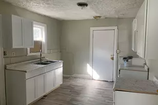 1043 Seymour Ave, Columbus, OH 43206 - Photo 6