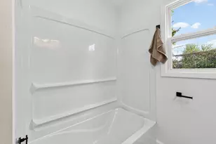 860 Minerva Ave, Columbus, OH 43229 - Photo 8