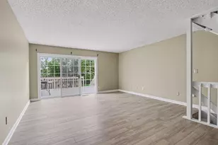 2517 Hyacinth Ln, Columbus, OH 43235 - Photo 4