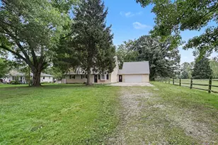 4745 Summit Rd SW, Pataskala, OH 43062 - Photo 2