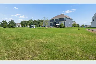 824 Forest Edge Court, Marysville, OH 43040 - Photo 2