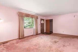 1372 Bellflower Ave, Columbus, OH 43204 - Photo 2