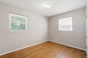 2189 Safford Ave, Columbus, OH 43223 - Photo 12