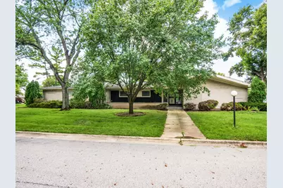 1633 S Roosevelt Avenue, Columbus, OH 43209 - Photo 1