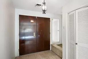 1633 S Roosevelt Ave, Columbus, OH 43209 - Photo 4