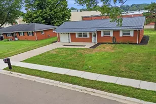 22 Plaza Dr, Mount Vernon, OH 43050 - Photo 2