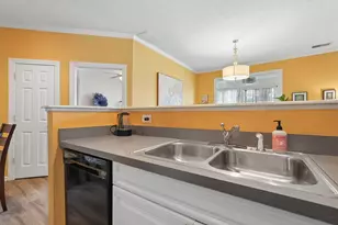 5976 Naughten Pond Dr, Columbus, OH 43213 - Photo 16