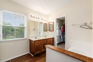 3720 Lifford Ct, Columbus, OH 43221 - Photo 16