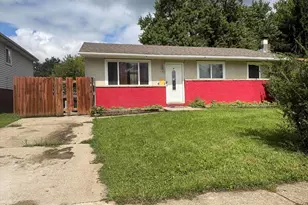 4573 Stonehedge Rd, Columbus, OH 43231 - Photo 1