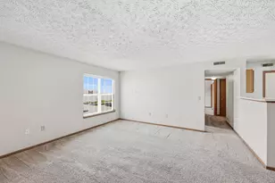 5561 Cedar Spring, Columbus, OH 43228 - Photo 4