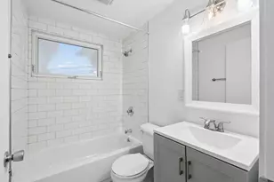 2450 Bristol Rd, Columbus, OH 43221 - Photo 24