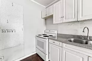 879 Sullivant Ave, Columbus, OH 43223 - Photo 10