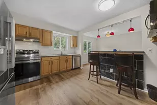 1993 Charmingfare St, Columbus, OH 43228 - Photo 4