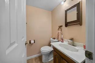 1993 Charmingfare St, Columbus, OH 43228 - Photo 18