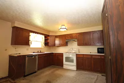 5726 Refugee Road NW, Baltimore, OH 43105 - Photo 16