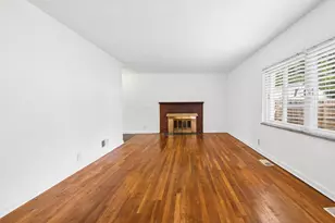 2802 Wildwood Rd, Columbus, OH 43231 - Photo 8