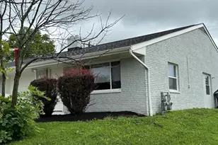 1928-34 Redwood Ct, Reynoldsburg, OH 43068 - Photo 4