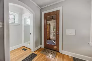 896 S Cassingham Rd, Bexley, OH 43209 - Photo 10