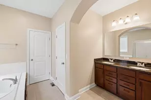820 Ballater Dr, Delaware, OH 43015 - Photo 20