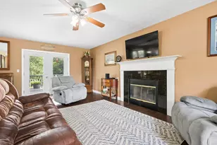 6240 Wrothston Dr, Columbus, OH 43228 - Photo 6