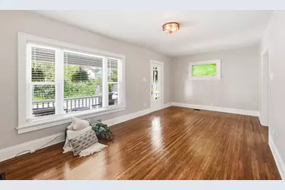 115 E Hinman Avenue, Columbus, OH 43207 - Photo 6
