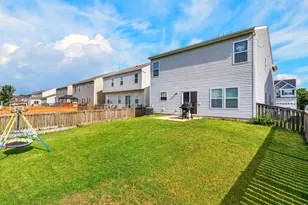 6365 Oak Trail Dr, Galloway, OH 43119 - Photo 16