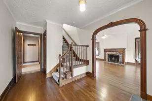 2505 Coventry Rd, Columbus, OH 43221 - Photo 2