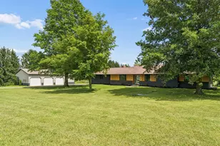 2017 Hazelton-Etna Rd SW, Pataskala, OH 43062 - Photo 4
