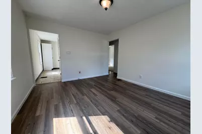 1425 E 20th Avenue, Columbus, OH 43211 - Photo 2