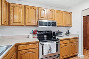 3850 Chickory Ave, Columbus, OH 43230 - Photo 6