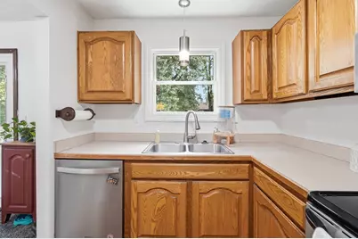 3850 Chickory Avenue, Columbus, OH 43230 - Photo 8