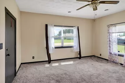 6 Creamer Street, Jeffersonville, OH 43128 - Photo 4