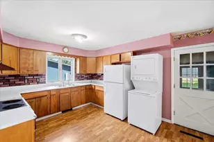 126 N Walnut St, Marysville, OH 43040 - Photo 8