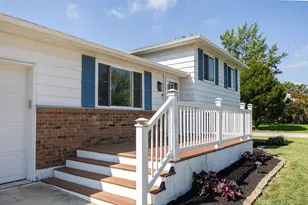 2531 Parlin Dr, Grove City, OH 43123 - Photo 2