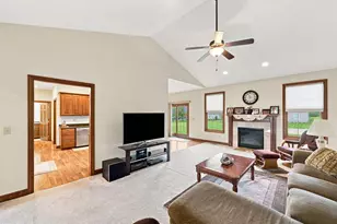 838 Marlow Cir, Marion, OH 43302 - Photo 8
