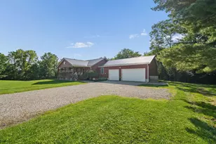 9133 Greeno Street SW, Stoutsville, OH 43154 - Photo 4
