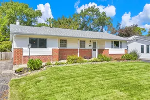 6075 Burnley Square E, Columbus, OH 43229 - Photo 1