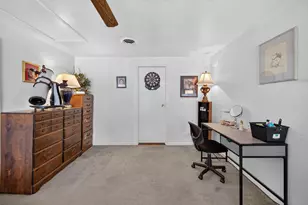 899 W Stephen Dr W, Columbus, OH 43204 - Photo 16