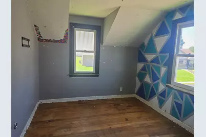 260 W Angle Avenue, Logan, OH 43138 - Photo 12