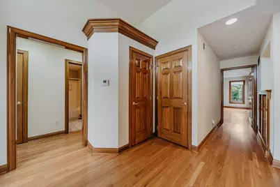 669 Slemmons Drive, Columbus, OH 43235 - Photo 10